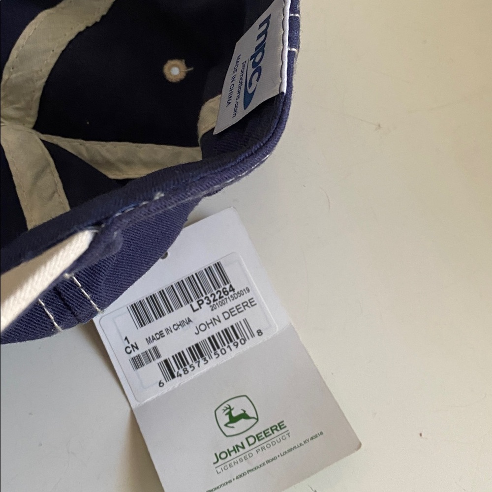 John Deere Gray & Navy Caps with Green and Yellow Logo - Picture 9 of 12